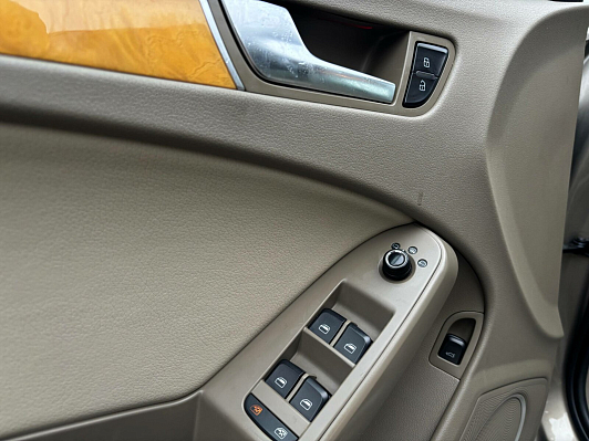 Audi A4, 2010 года, пробег 219615 км