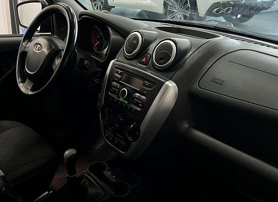 Lada (ВАЗ) Granta Luxe Prestige Glonass 21917-52-00E, 2016 года, пробег 138763 км