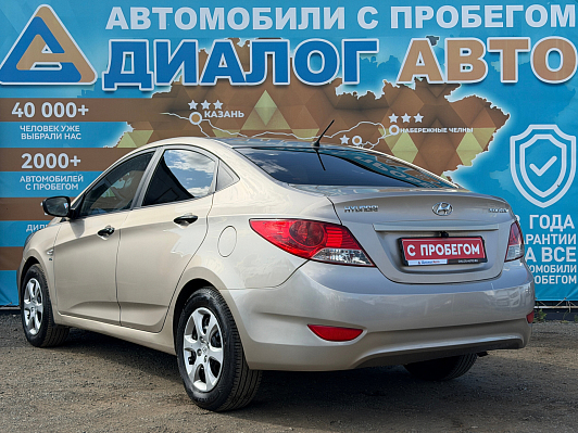 Hyundai Solaris Optima, 2011 года, пробег 153000 км