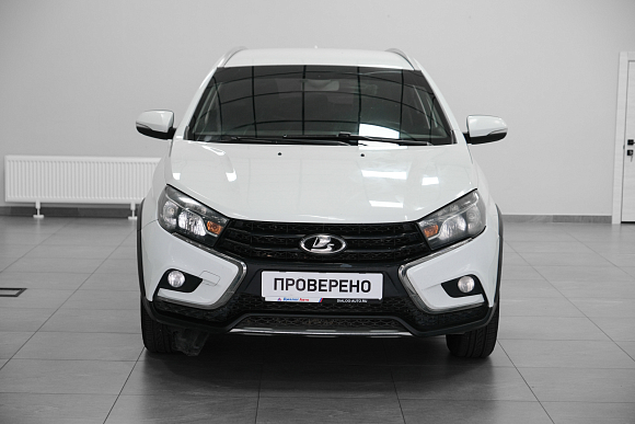 Lada (ВАЗ) Vesta Luxe Multimedia, 2021 года, пробег 183000 км