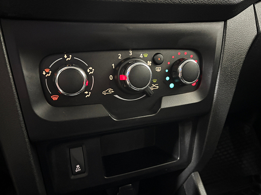 Lada (ВАЗ) XRAY Standard, 2018 года, пробег 52804 км