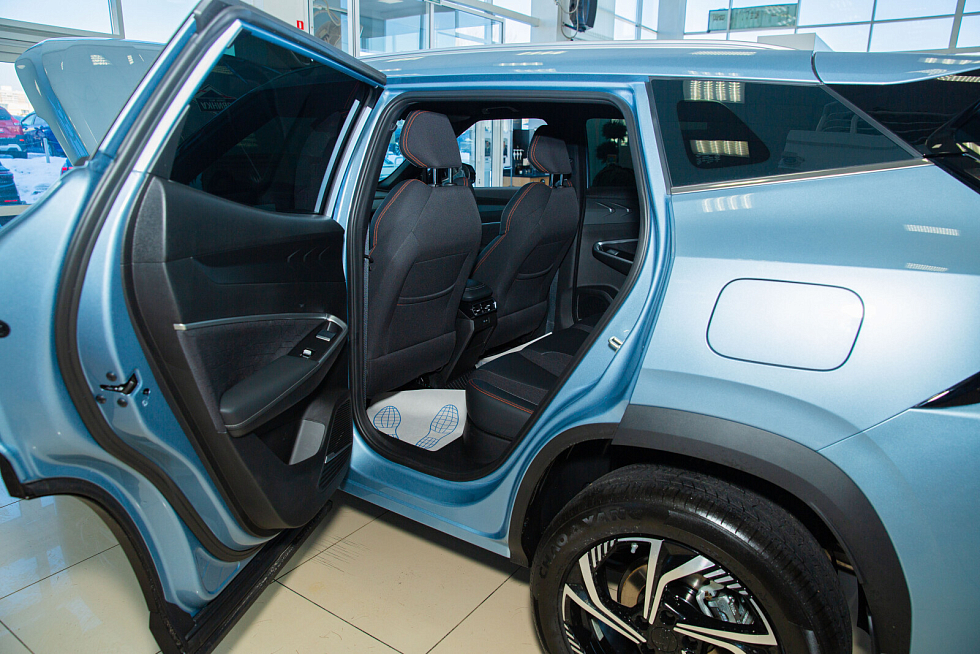 Geely Cityray Люкс, голубой