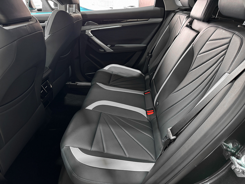 Geely Atlas Флагман, зеленый