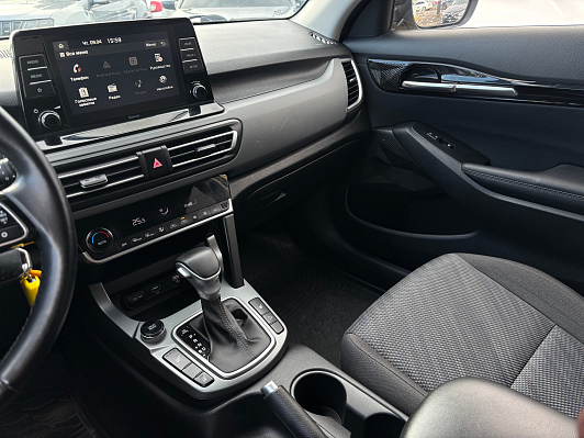 Kia Seltos Luxe, 2021 года, пробег 87328 км