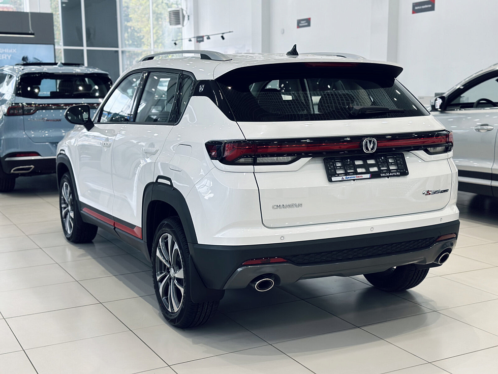 Changan CS35 Plus Комфорт, белый