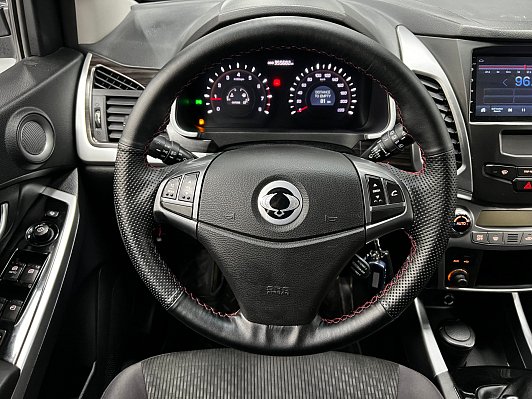SsangYong Actyon Elegance, 2013 года, пробег 355670 км