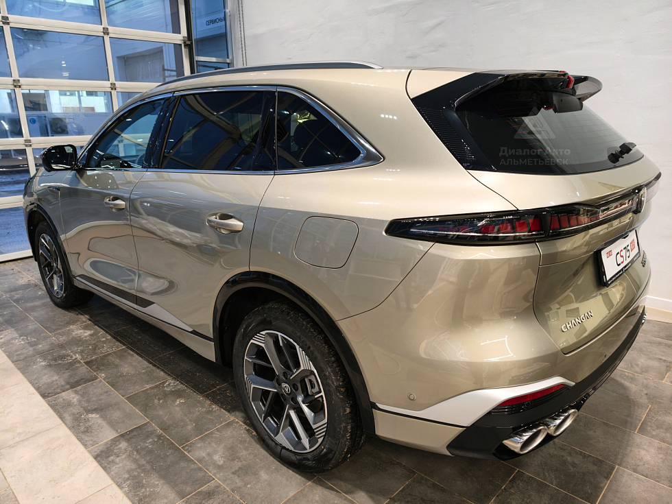 Changan CS75 Plus Tech, коричневый