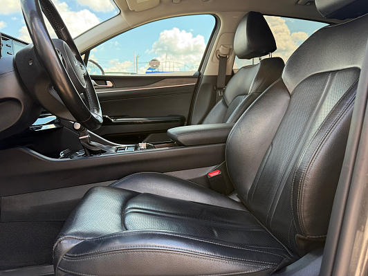 Kia K5 Luxe, 2022 года, пробег 100500 км