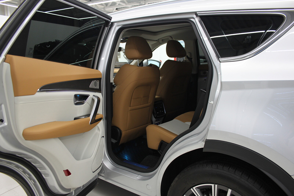 JETOUR X70 PLUS Luxury, серебряный