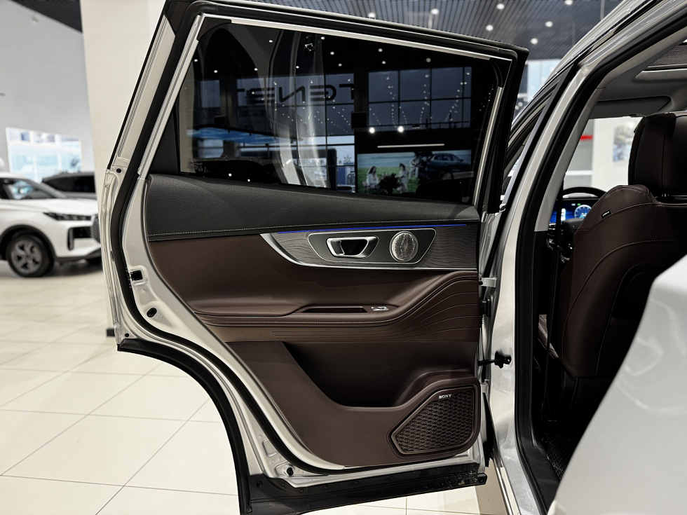 Chery Tiggo 8 Pro Max Ультима/Ultimate 4WD, серебряный