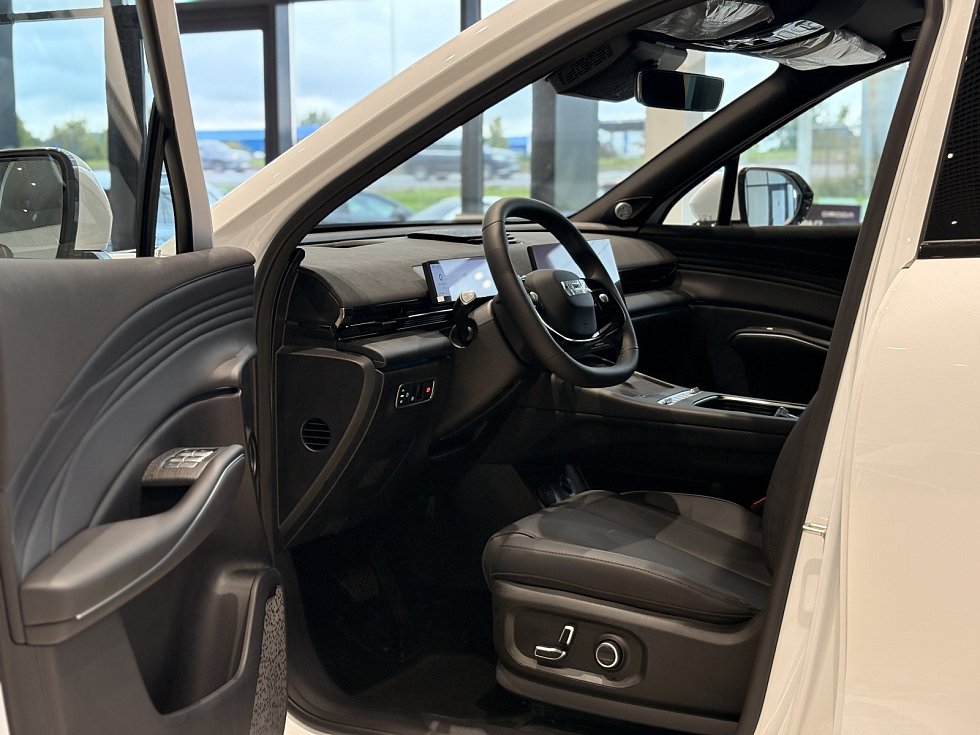 Omoda C7 Актив, белый