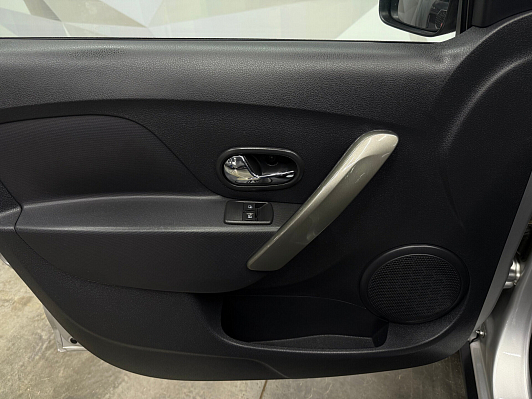 Renault Sandero Stepway Drive, 2020 года, пробег 90921 км
