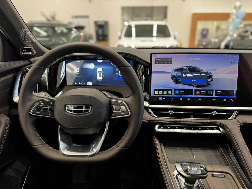 Geely Monjaro Full Moon (Xingyue L), белый