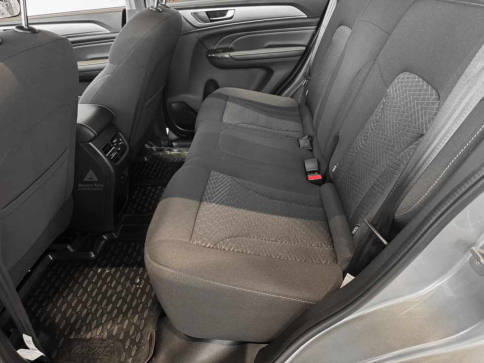 Haval M6 Family, серебряный