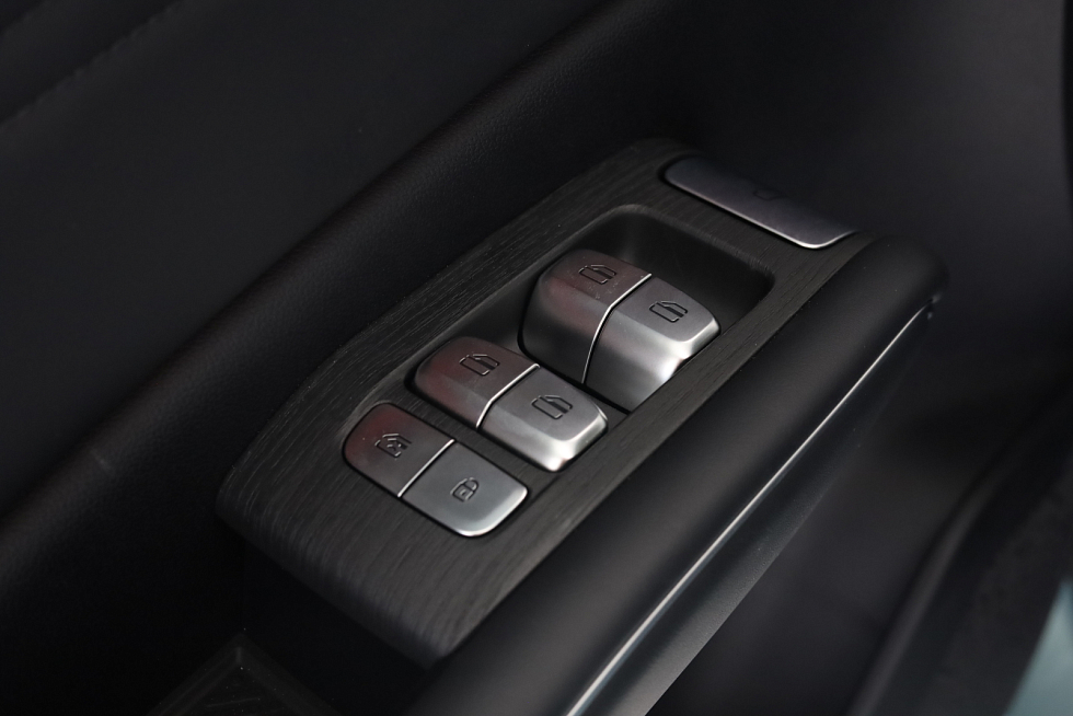 Omoda C7 Active, зеленый