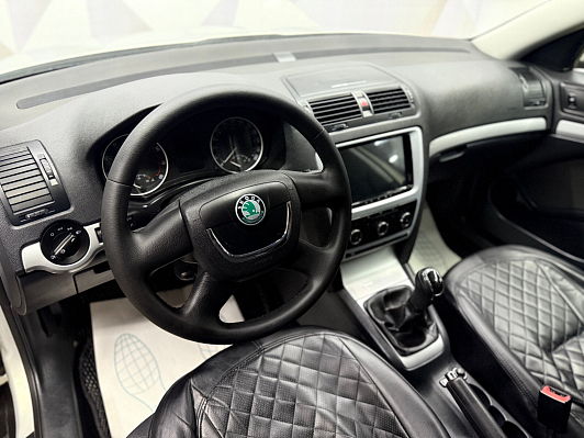 Skoda Octavia Ambition, 2012 года, пробег 198375 км