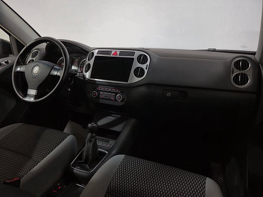Volkswagen Tiguan Trend&Fun, 2010 года, пробег 219200 км