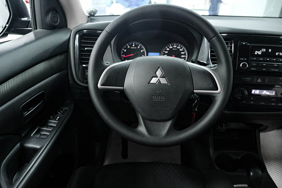 Mitsubishi Outlander Instyle, 2012 года, пробег 210070 км