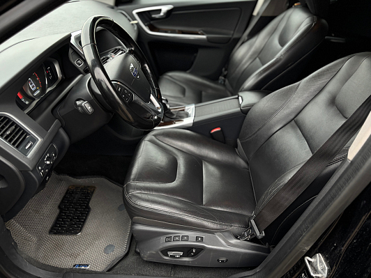 Volvo XC60 Summum, 2015 года, пробег 187400 км