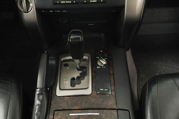 Toyota Land Cruiser, 2011 года, пробег 311307 км