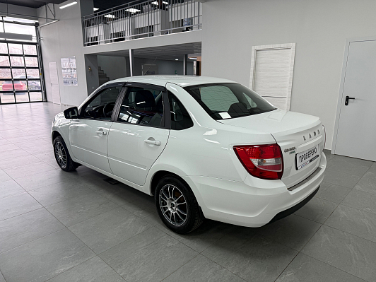 Lada (ВАЗ) Granta Комфорт, 2021 года, пробег 188000 км