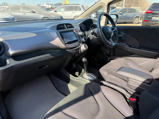 Honda Fit, 2012 года, пробег 89270 км