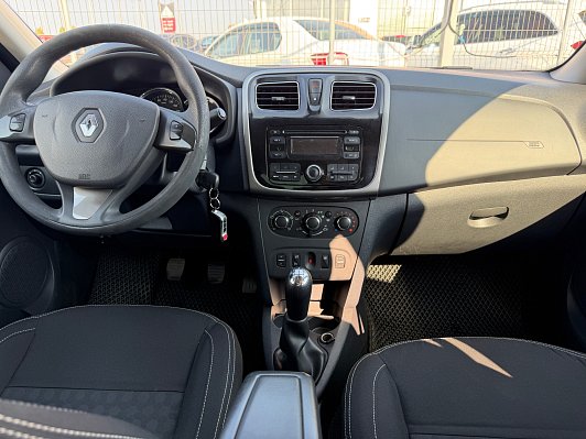 Renault Logan Privilege, 2016 года, пробег 178500 км
