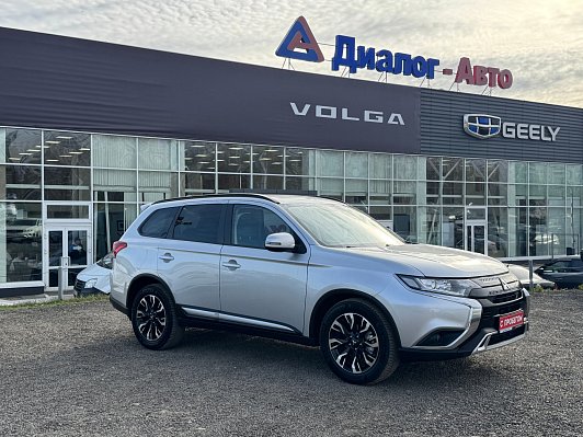 Mitsubishi Outlander Intense+, 2021 года, пробег 151139 км