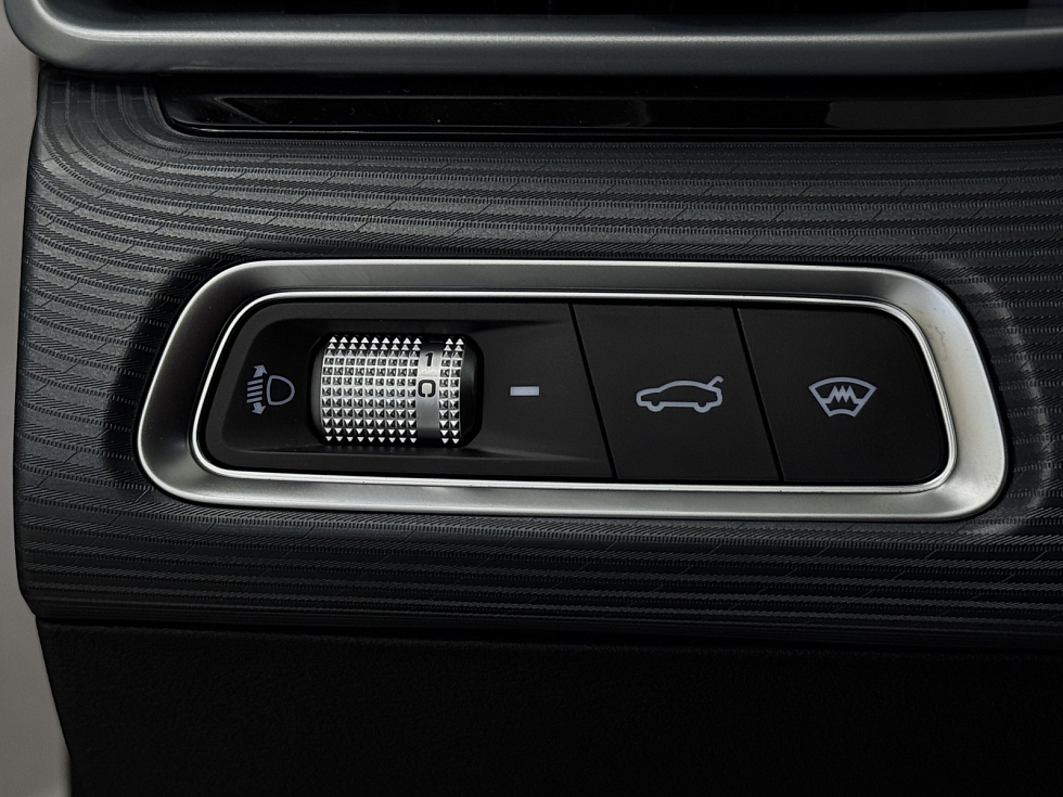 Geely Emgrand Flagship, бежевый