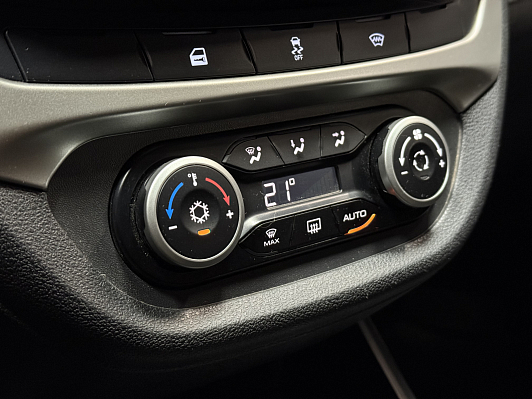 Lada (ВАЗ) Vesta, 2018 года, пробег 115000 км