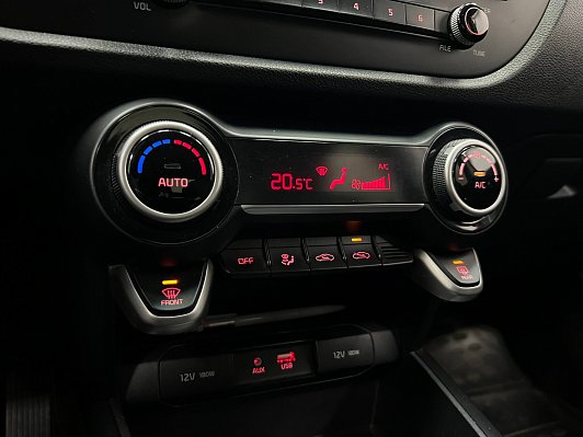 Kia Rio Luxe RED Line, 2017 года, пробег 155038 км