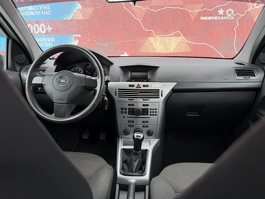 Opel Astra, 2012 года, пробег 234642 км