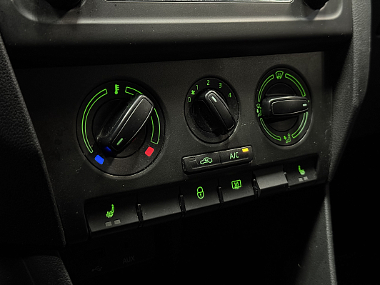 Skoda Rapid, 2014 года, пробег 142000 км