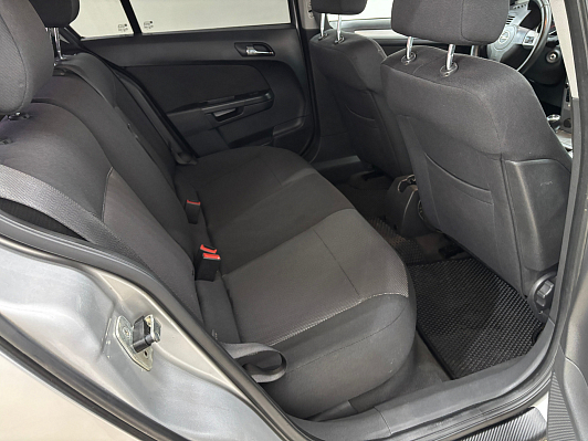 Opel Astra, 2012 года, пробег 171543 км