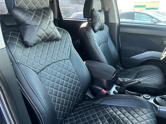 Mitsubishi Outlander Invite, 2008 года, пробег 287647 км