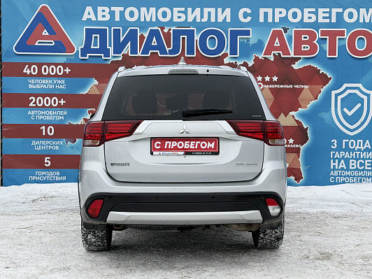 Mitsubishi Outlander Intense+, 2018 года, пробег 148000 км