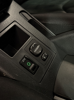 Toyota RAV4, 2011 года, пробег 196500 км