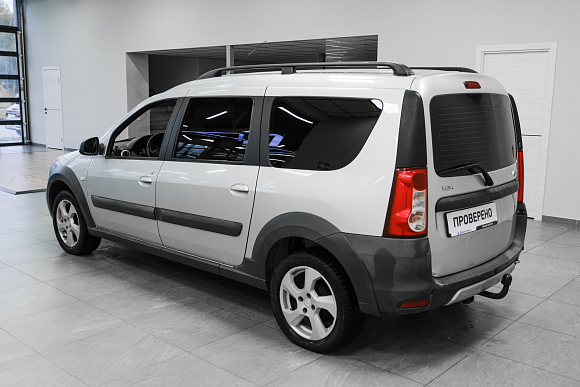 Lada (ВАЗ) Largus Quest (5 мест), 2018 года, пробег 136000 км