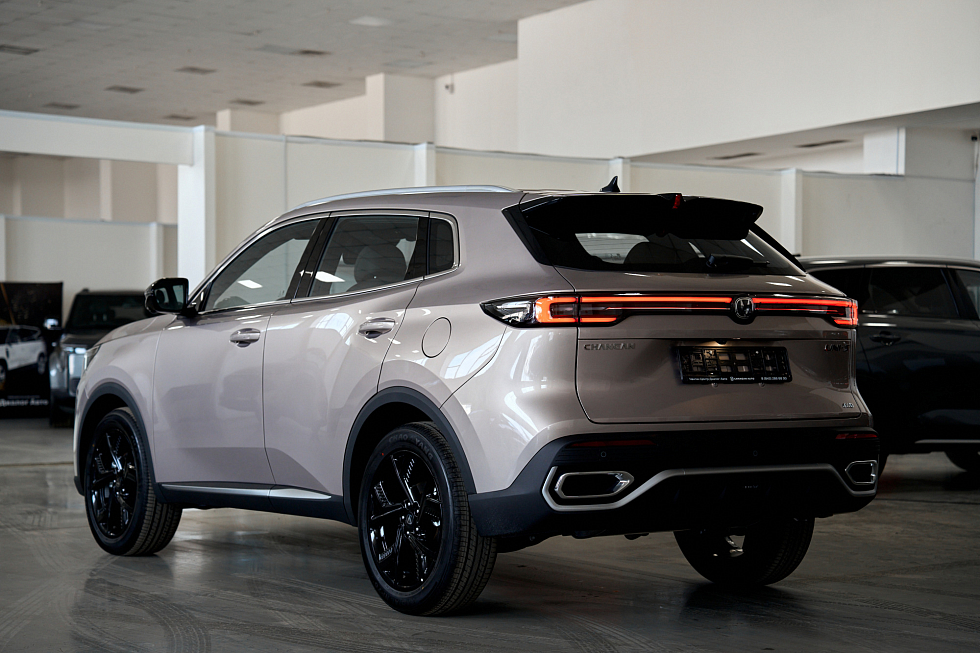 Changan UNI-S Люкс, бежевый
