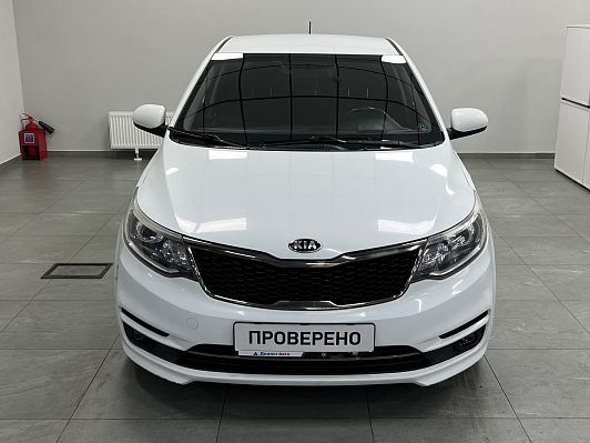 Kia Rio, 2015 года, пробег 190000 км