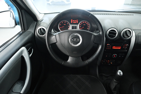 Lada (ВАЗ) Largus Luxe (7 мест), 2017 года, пробег 187000 км