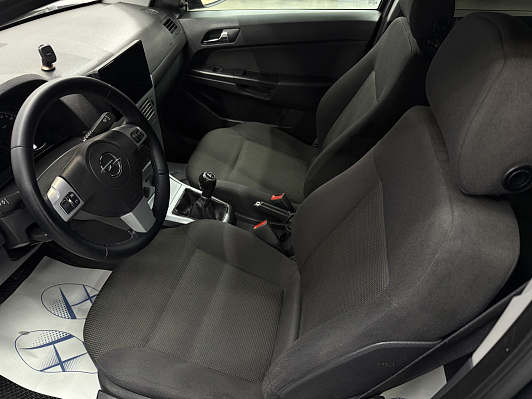 Opel Astra Enjoy, 2011 года, пробег 154107 км