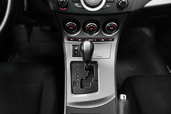 Mazda 3, 2010 года, пробег 278196 км