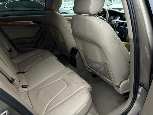 Audi A4, 2010 года, пробег 219615 км