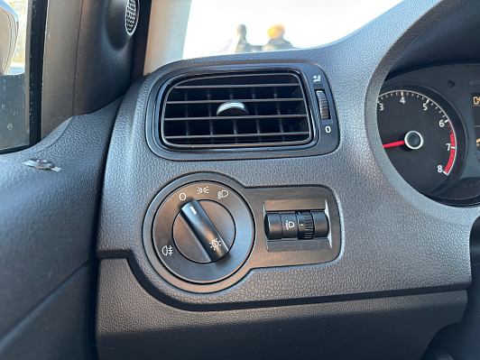 Volkswagen Polo Trendline, 2017 года, пробег 135021 км