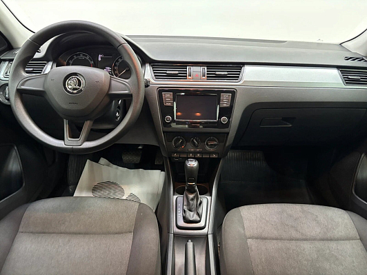 Skoda Rapid Hockey Edition Ambition, 2018 года, пробег 105178 км