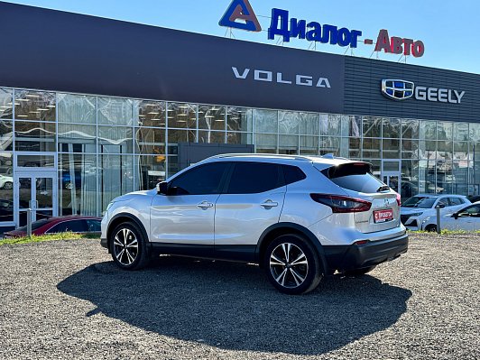 Nissan Qashqai LE, 2021 года, пробег 120560 км