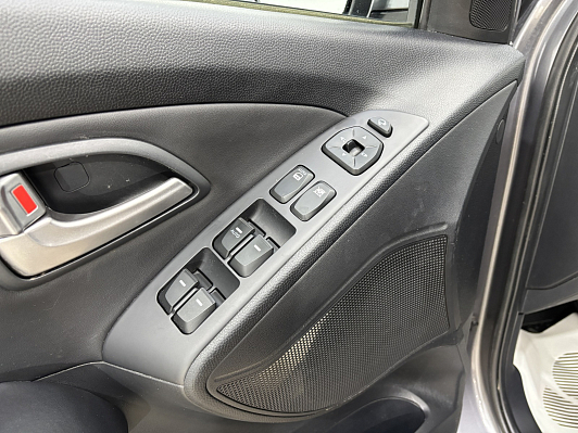 Hyundai ix35 Prestige, 2013 года, пробег 169835 км