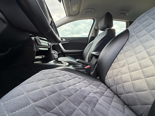Kia Ceed Luxe, 2019 года, пробег 170000 км