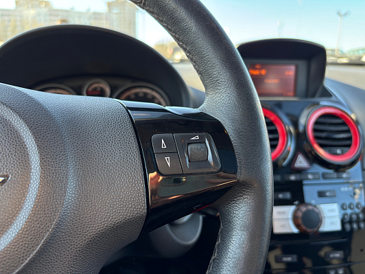 Opel Corsa Color Edition, 2012 года, пробег 192768 км